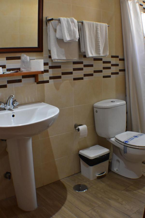 Hostal Alamare Seville Ngoại thất bức ảnh