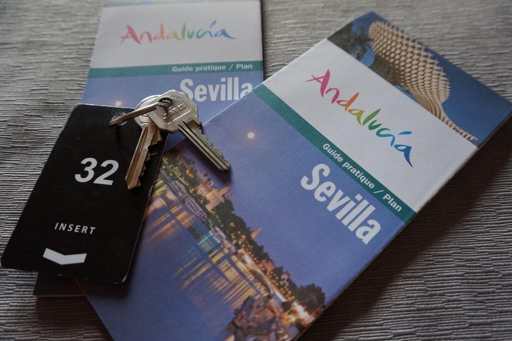 Hostal Alamare Seville Ngoại thất bức ảnh