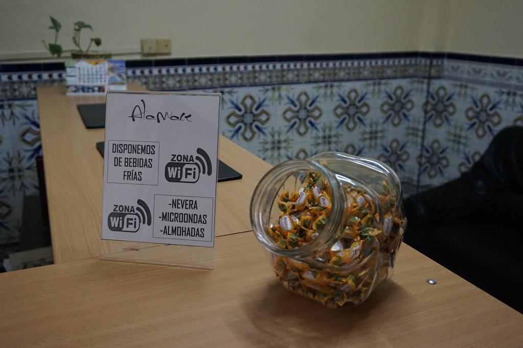Hostal Alamare Seville Ngoại thất bức ảnh